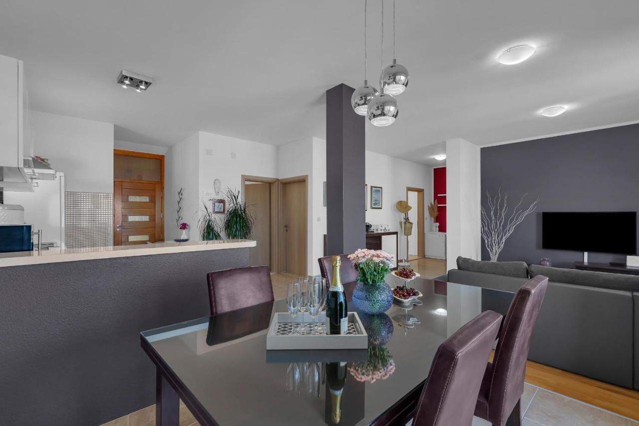 Stunning City View Apartment Makarska Extérieur photo